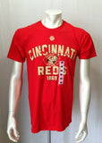 Cincinnati Reds MLB Men's Size M  Red Short Sleeve Graphic T Shirt Size M NEW